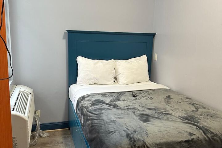 Room 25 of 31