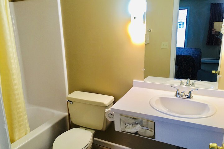 Room 35 of 66