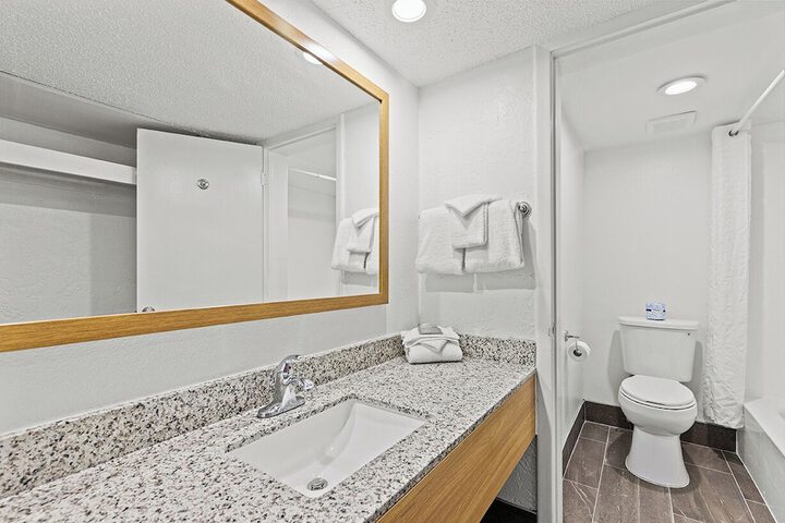 Room 63 of 80