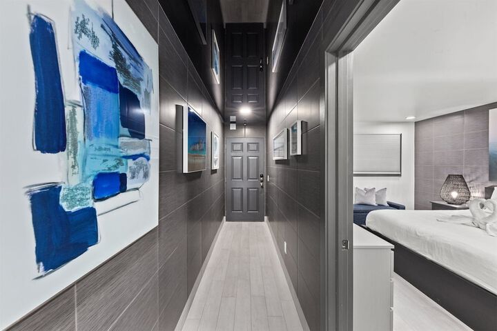 Room 42 of 62