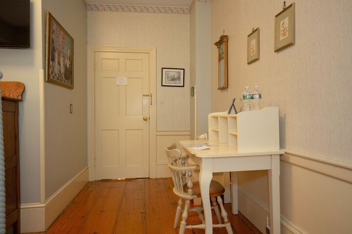 Room 56 of 115