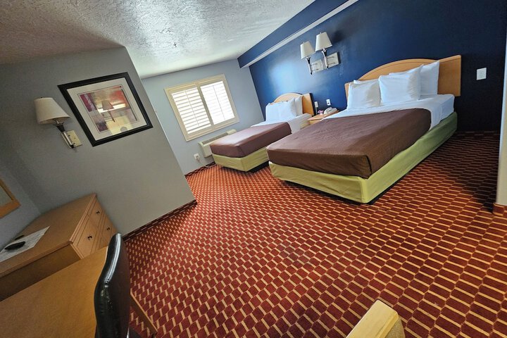 Room 19 of 49