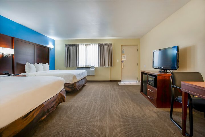 Room 20 of 35