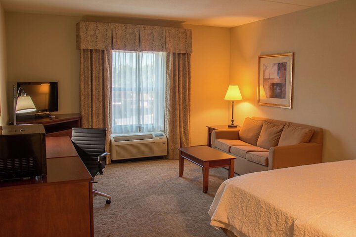 Room 33 of 38
