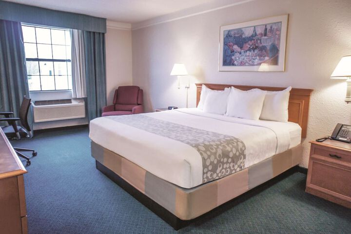 Room 18 of 27