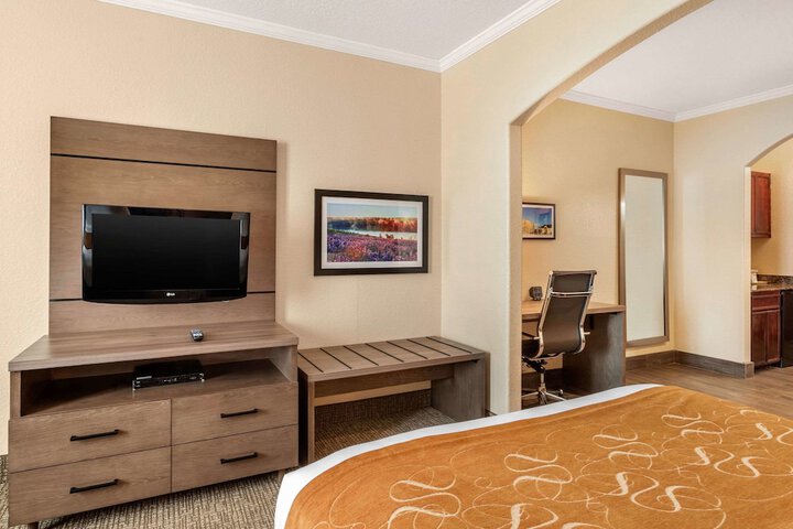Room 21 of 30