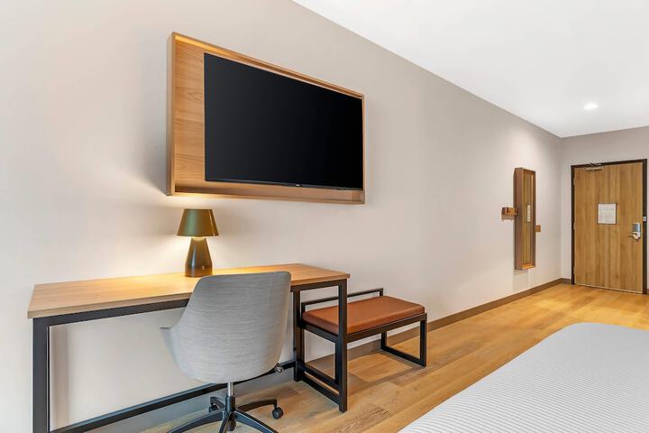 Cambria Hotel Euless - DFW Airport South