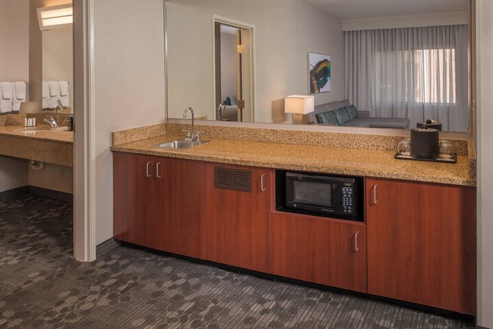 Courtyard by Marriott Dulles Town Center