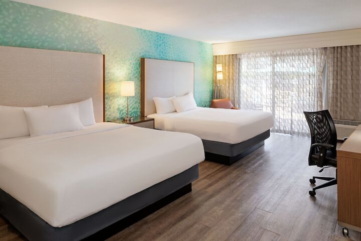 Courtyard by Marriott San Diego Del Mar / Solana Beach