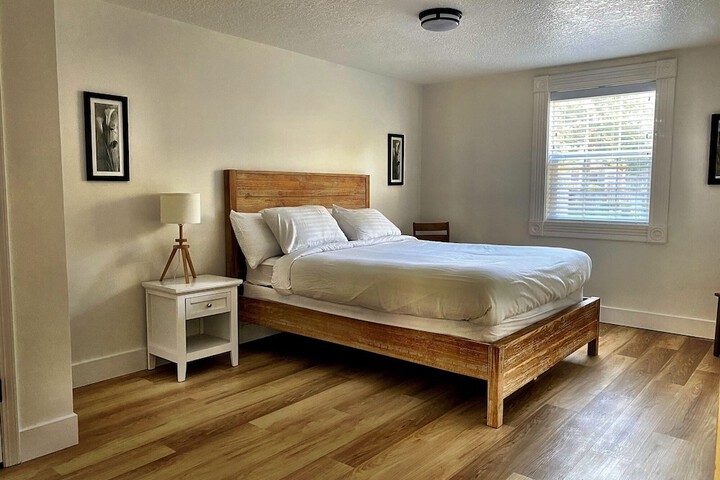 Room 35 of 129