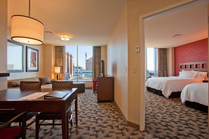 Room 9 of 46