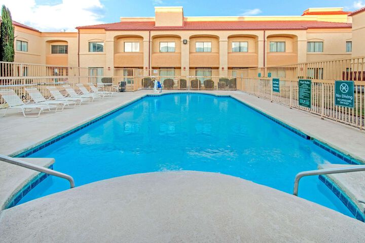Pool 3 of 28
