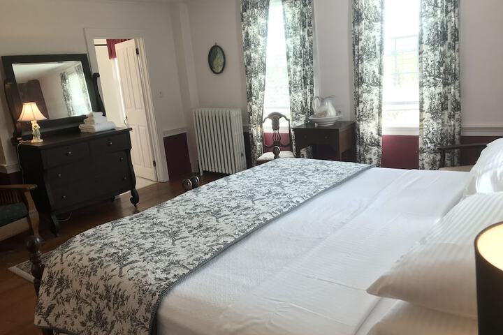 Room 65 of 80