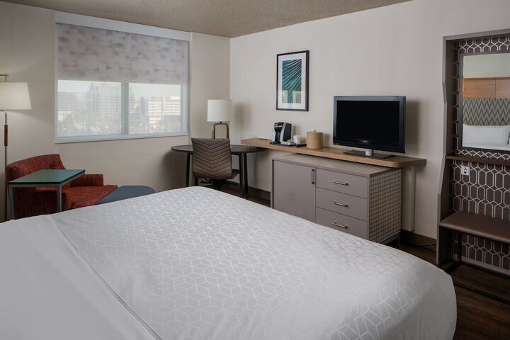 Room 29 of 49
