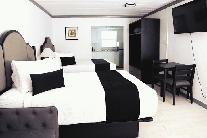 Holiday Isles Resort