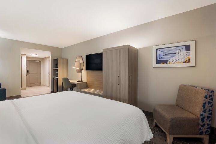 Room 13 of 51