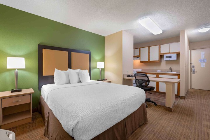 Studio 6 Extended Stay Fairfield OH - Cincinnati