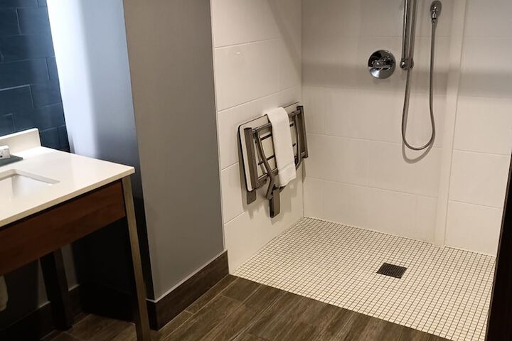 La Quinta Inn & Suites by Wyndham Bardstown