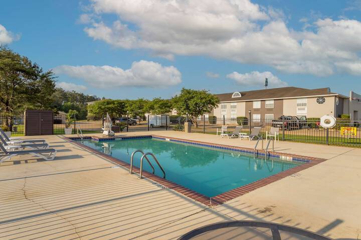 Pool 3 of 22