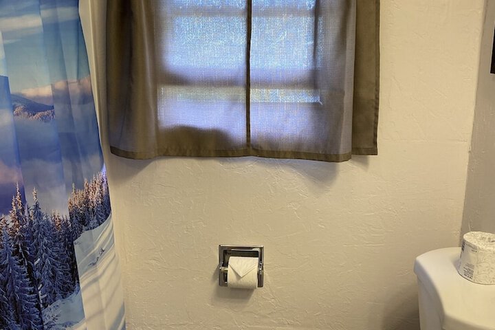 Room 58 of 93