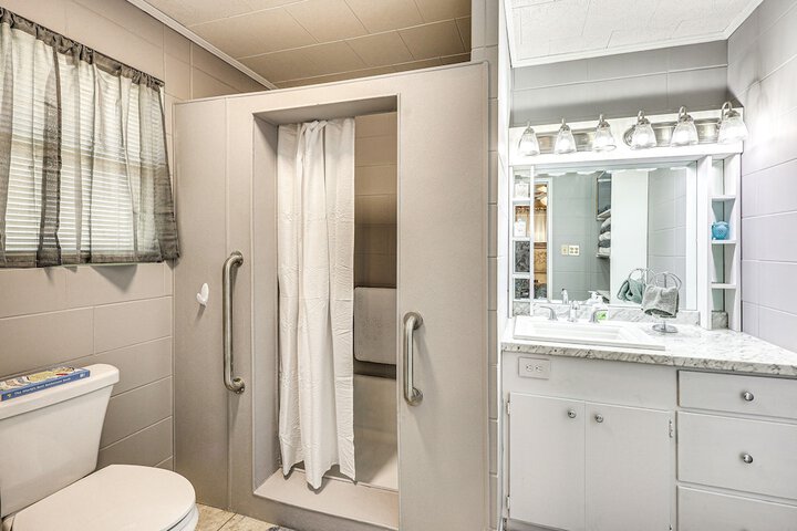 Countryside Marion Retreat Near Fishing & Trails!