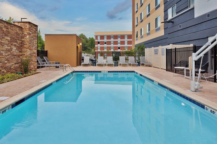 Pool 4 of 30