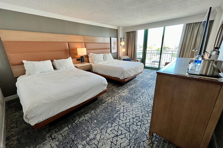 Room 95 of 152