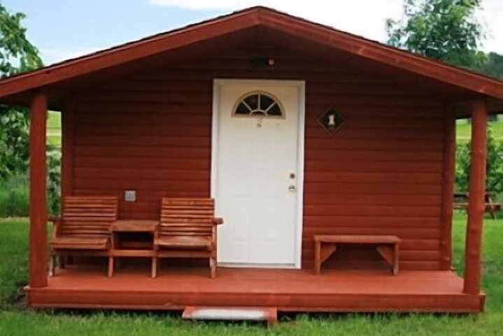 No Name City Luxury Cabins & RV