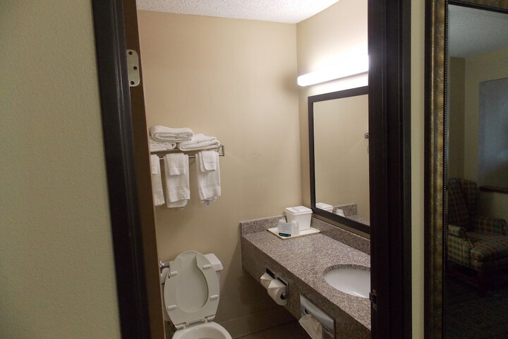 Room 60 of 68