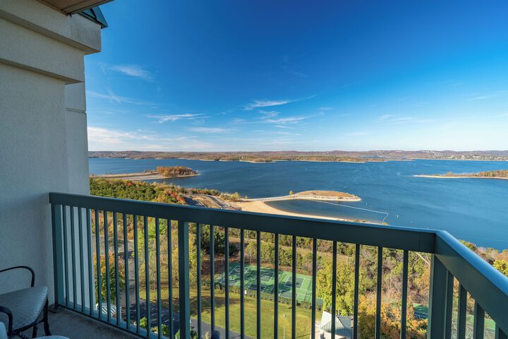Chateau on the Lake Resort Spa and Convention Center