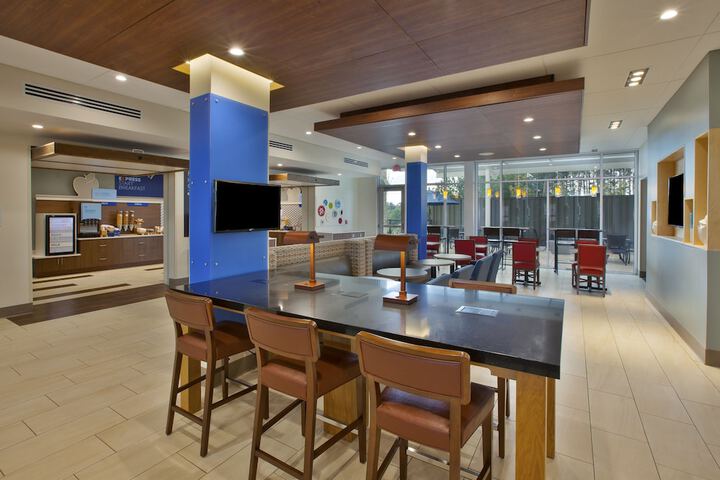 Hotel Interior 10 of 33