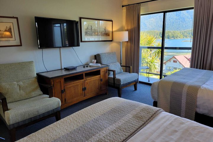 Room 25 of 63