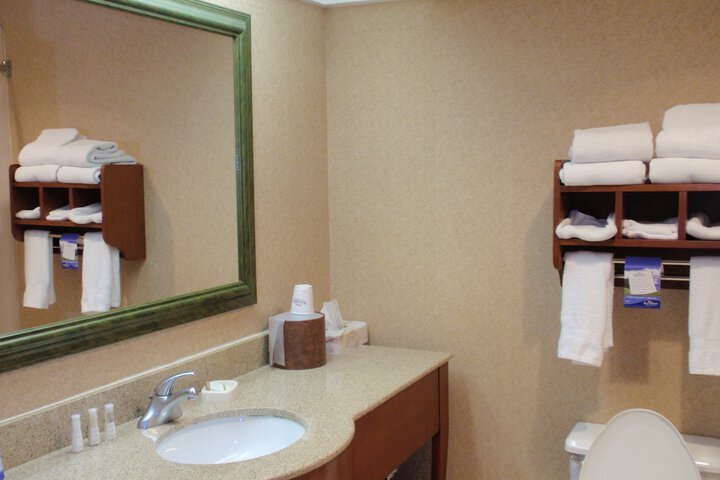 Room 19 of 28