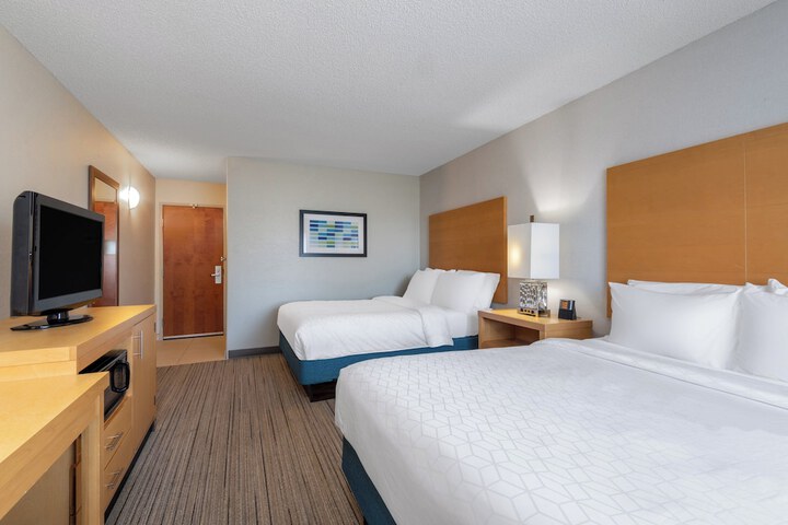 Room 35 of 54