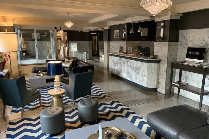 Hotel Interior 4 of 24