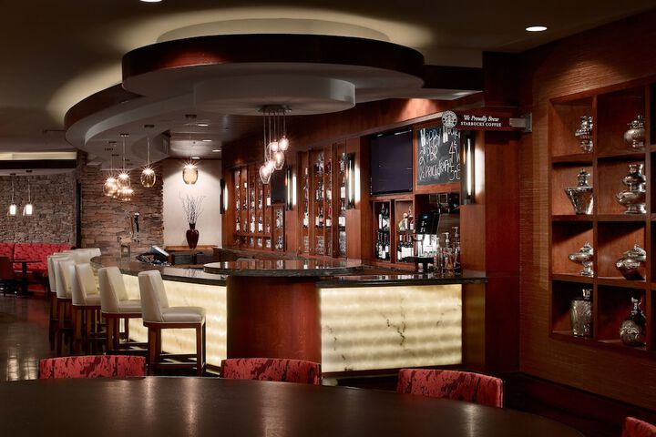 Lounge 39 of 42