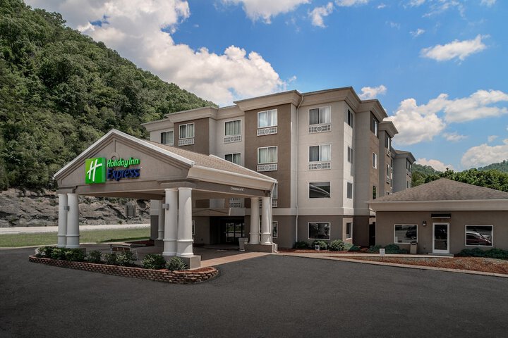 Holiday Inn Express Hotel & Suites Pikeville by IHG