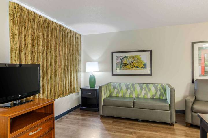 Room 21 of 29