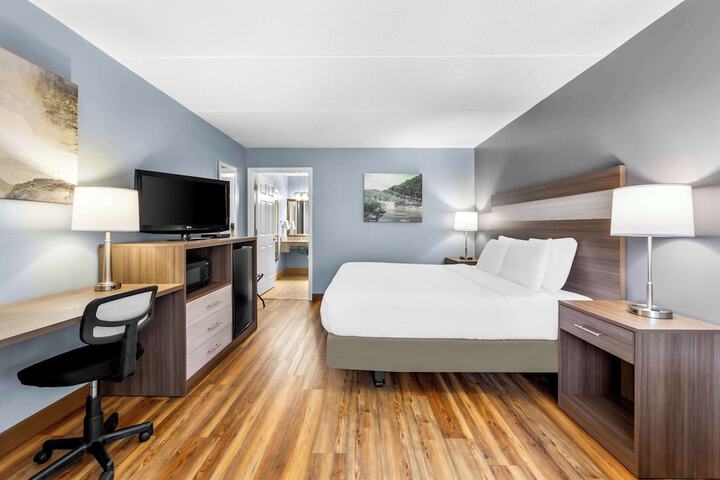 Room 18 of 31
