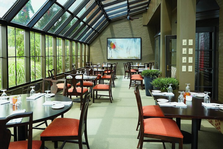 Ethan Allen Hotel