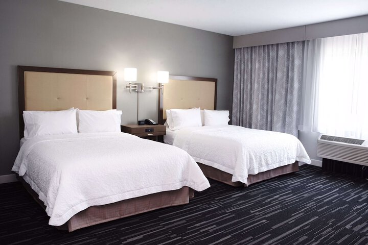 Hampton Inn & Suites Des Moines / Urbandale