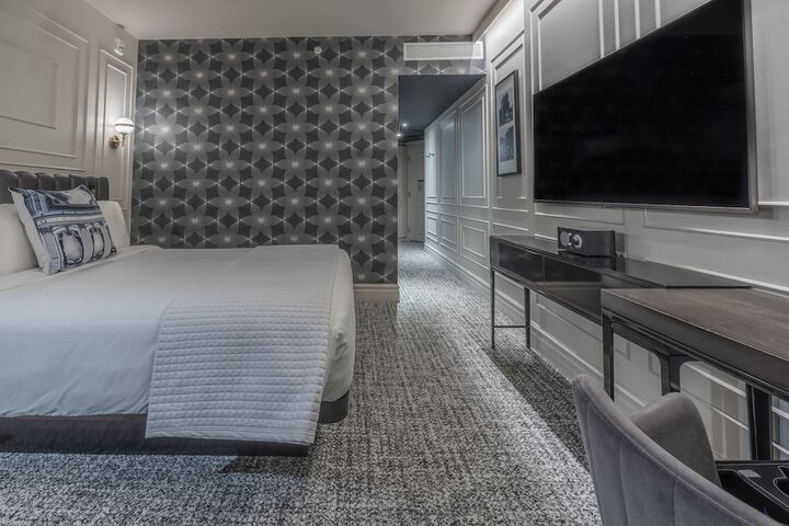 Room 46 of 82