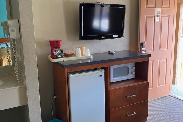 Room 13 of 14