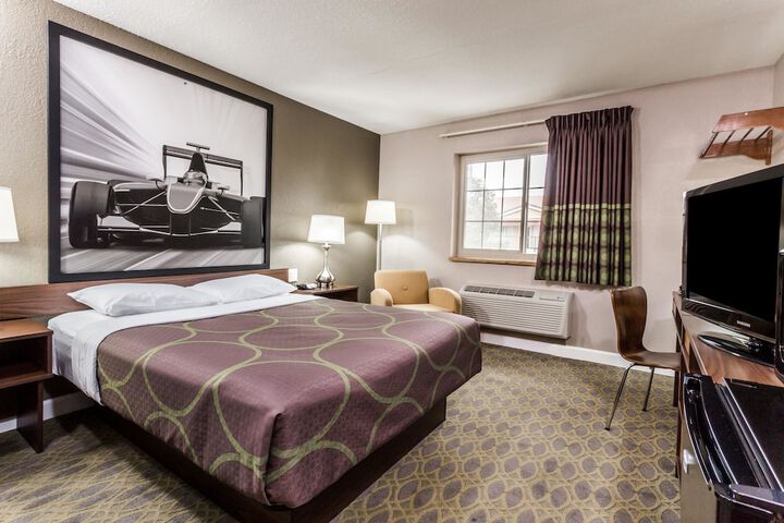 Room 7 of 20