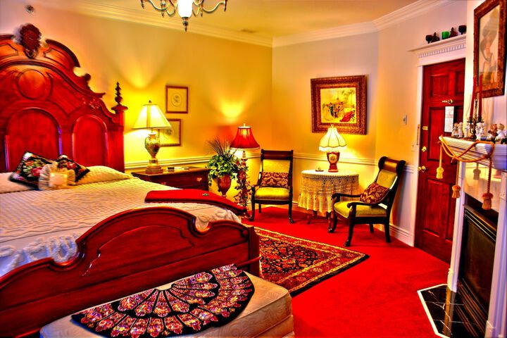 Room 152 of 171