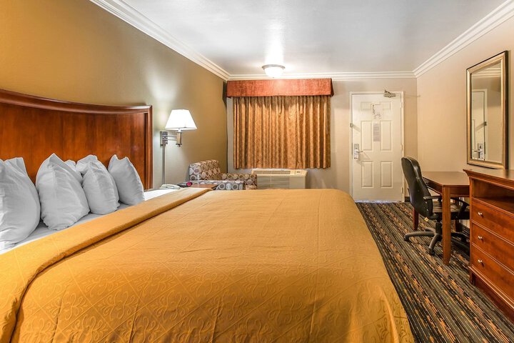 Room 20 of 49