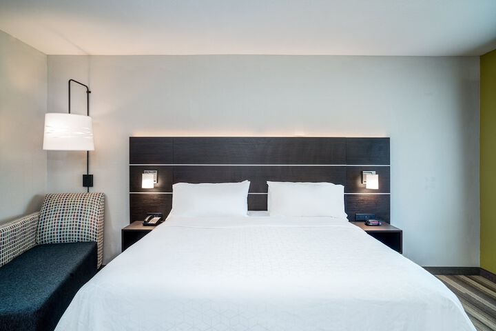 Room 40 of 57
