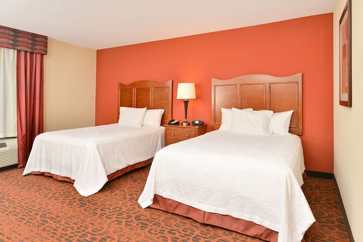 Hampton Inn Clinton IA