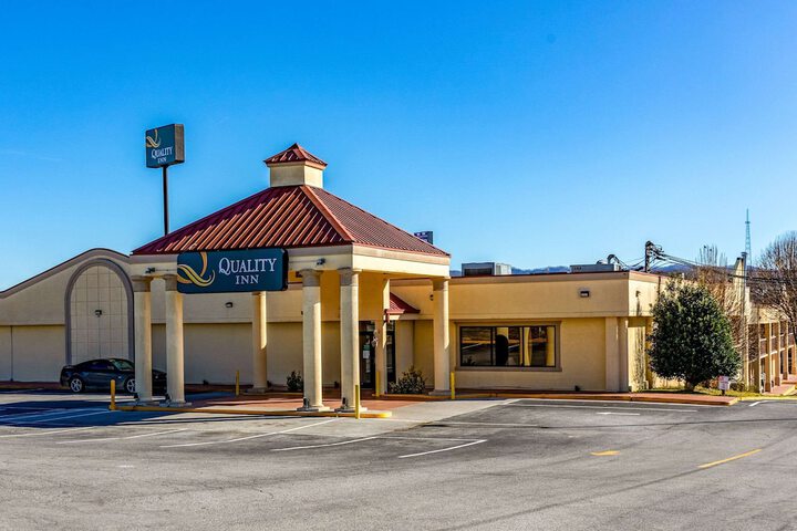 Hotel 2 of 49