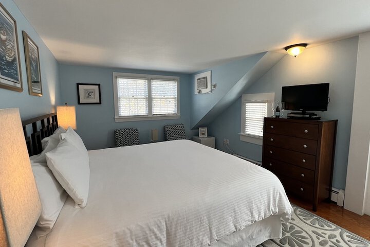 Room 15 of 62